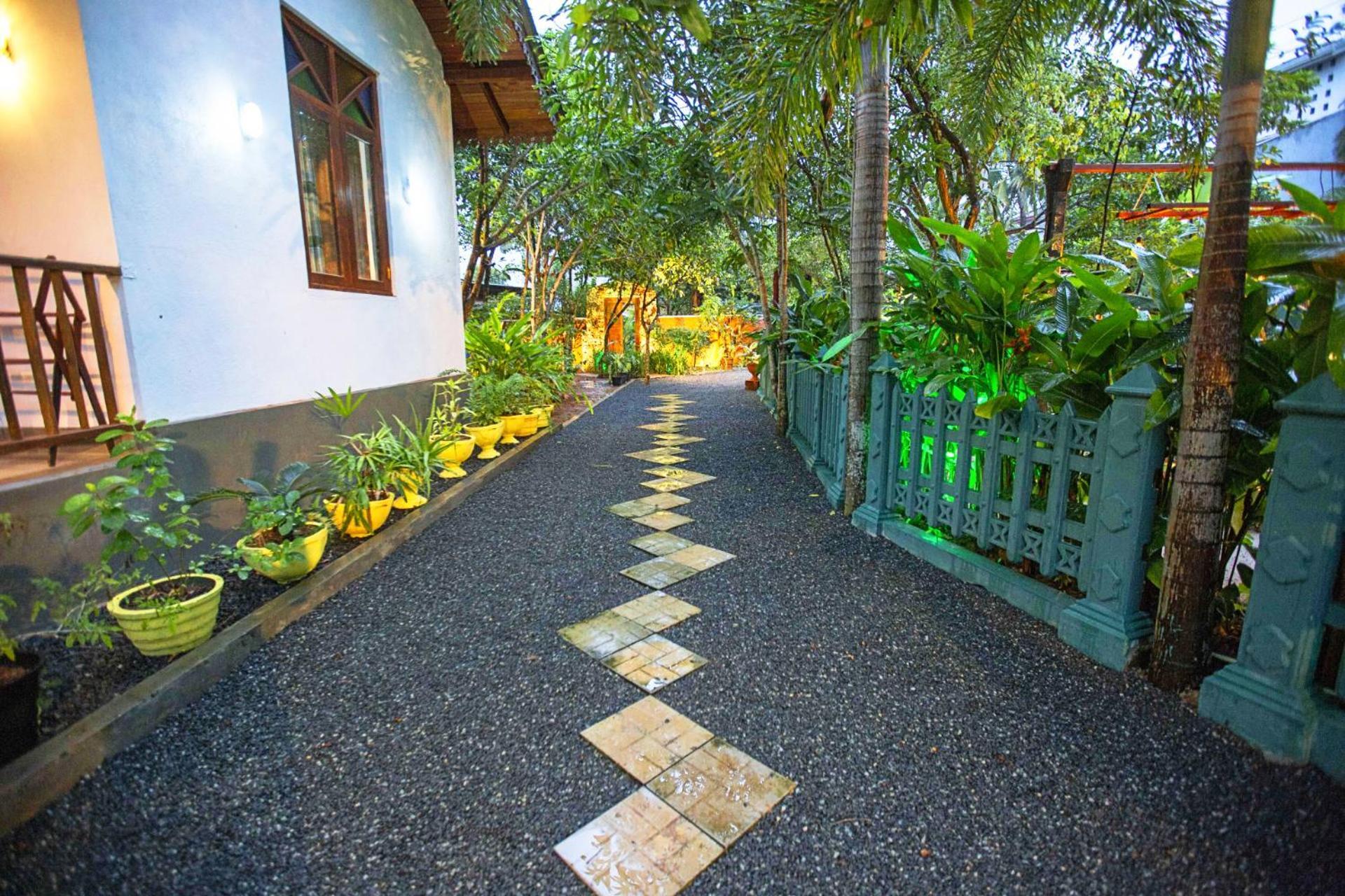 Arcadia Resort Hikkaduwa Buitenkant foto